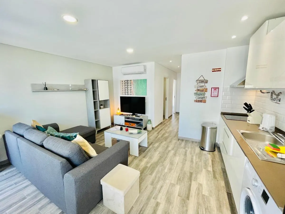 Caravela - Beach 200M - South Oriented Terrace Apartment Armacao de Pera